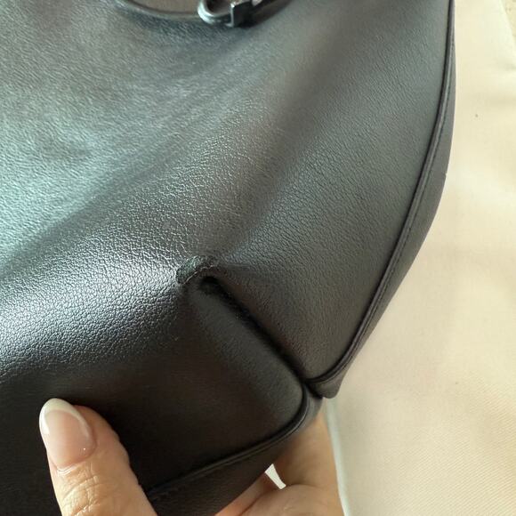 Saint Laurent Shopping Bag East West Tote Smooth Leather - Picture 11 of 14